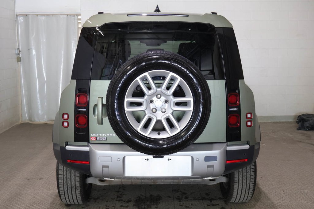 2025 Land Rover Defender 110 S P300 + AWD + TOIT OUVRANT PANO in Terrebonne, Quebec - 6 - w1024h768px