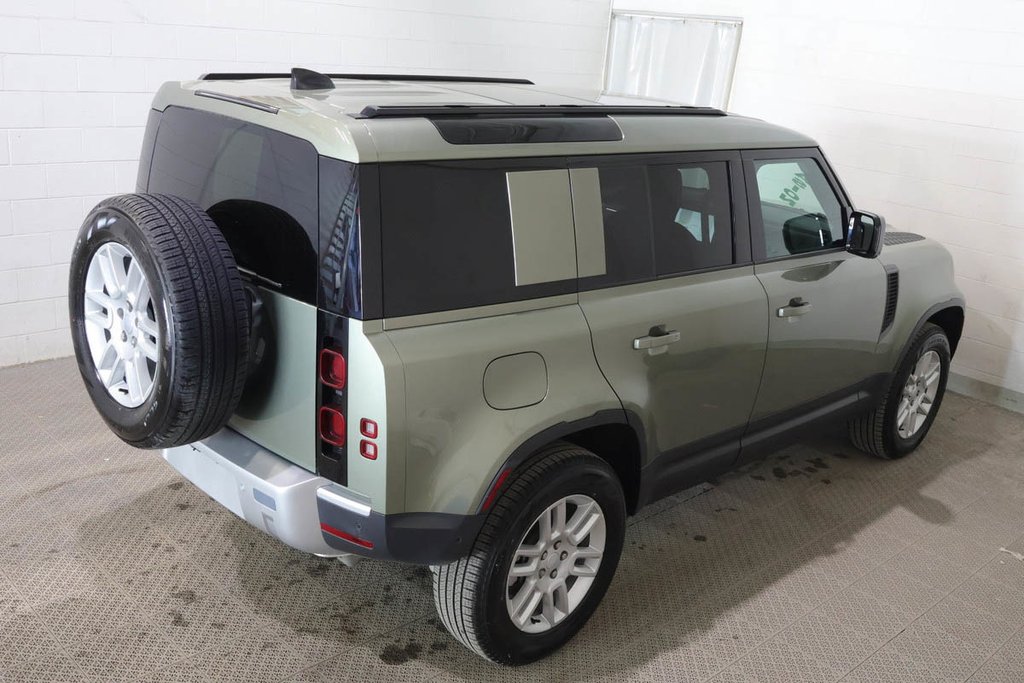 2025 Land Rover Defender 110 S P300 + AWD + TOIT OUVRANT PANO in Terrebonne, Quebec - 7 - w1024h768px