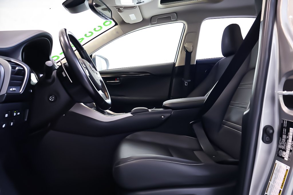 2021 Lexus NX NX 300 + AWD + TOIT OUVRANT PANO in Terrebonne, Quebec - 10 - w1024h768px