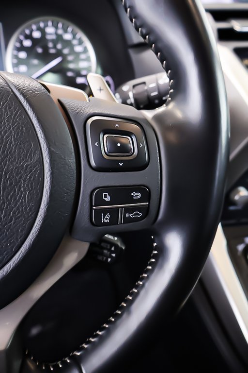 2021 Lexus NX NX 300 + AWD + TOIT OUVRANT PANO in Terrebonne, Quebec - 18 - w1024h768px