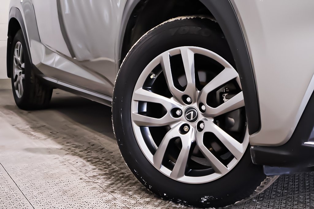 2021 Lexus NX NX 300 + AWD + TOIT OUVRANT PANO in Terrebonne, Quebec - 9 - w1024h768px