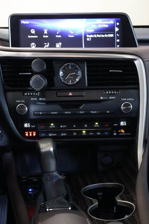 2019 Lexus RX350 RX350 + AWD + CUIR + TOIT OUVRANT in Terrebonne, Quebec - 16 - w1024h768px