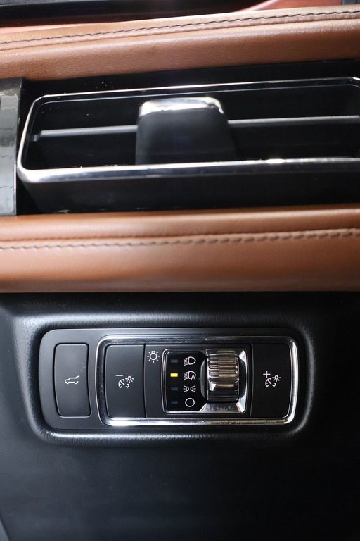 Lincoln AVIATOR RESERVE + AWD + TOIT OUVRANT PANO 2023 à Terrebonne, Québec - 30 - w1024h768px