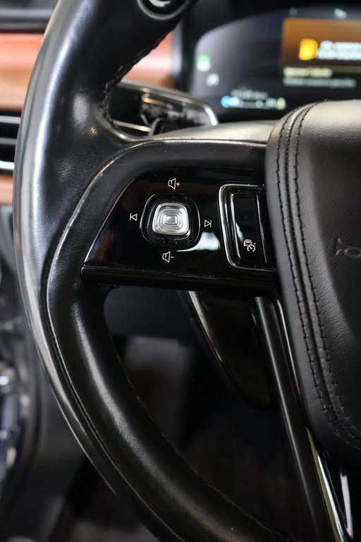 Lincoln AVIATOR RESERVE + AWD + TOIT OUVRANT PANO 2023 à Terrebonne, Québec - 19 - w1024h768px