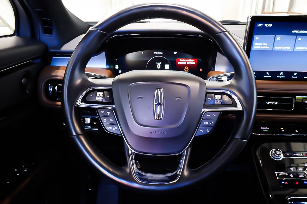 2022 Lincoln NAUTILUS RESERVE + AWD + TOIT OUVRANT PANO + CARPLAY in Terrebonne, Quebec - 15 - w1024h768px