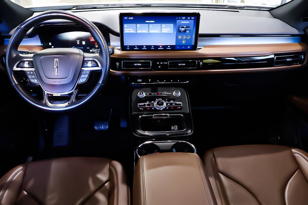 2022 Lincoln NAUTILUS RESERVE + AWD + TOIT OUVRANT PANO + CARPLAY in Terrebonne, Quebec - 14 - w1024h768px