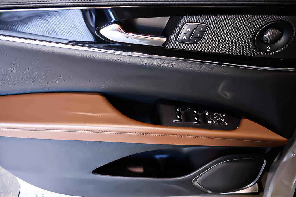 2022 Lincoln NAUTILUS RESERVE + AWD + TOIT OUVRANT PANO + CARPLAY in Terrebonne, Quebec - 27 - w1024h768px