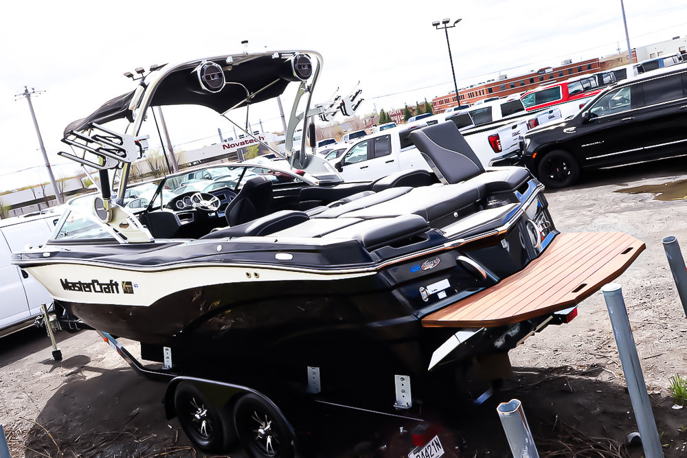 2018 Mastercraft XT23 OPEN DECK + CUIR in Terrebonne, Quebec - 8 - w1024h768px