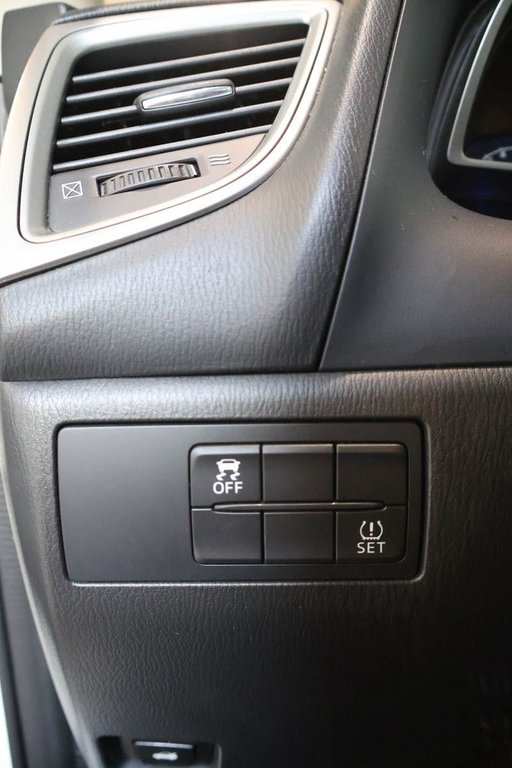 2017 Mazda 3 GX + AUTOMATIQUE + GROUPE ELECTRIQUE in Terrebonne, Quebec - 24 - w1024h768px