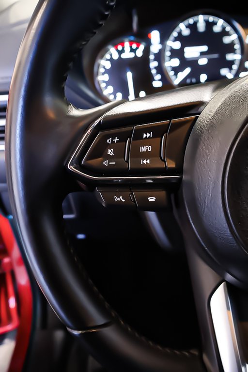2024 Mazda CX-5 GS + AWD + CUIR + CARPLAY in Terrebonne, Quebec - 15 - w1024h768px