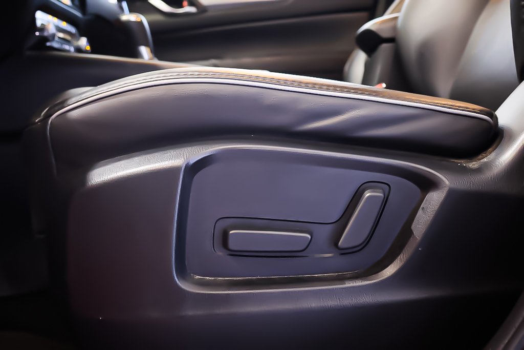 2024 Mazda CX-5 GS + AWD + CUIR + CARPLAY in Terrebonne, Quebec - 11 - w1024h768px