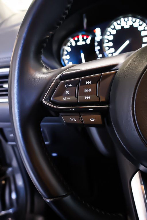2024 Mazda CX-5 GS + AWD + CUIR + CARPLAY in Terrebonne, Quebec - 15 - w1024h768px