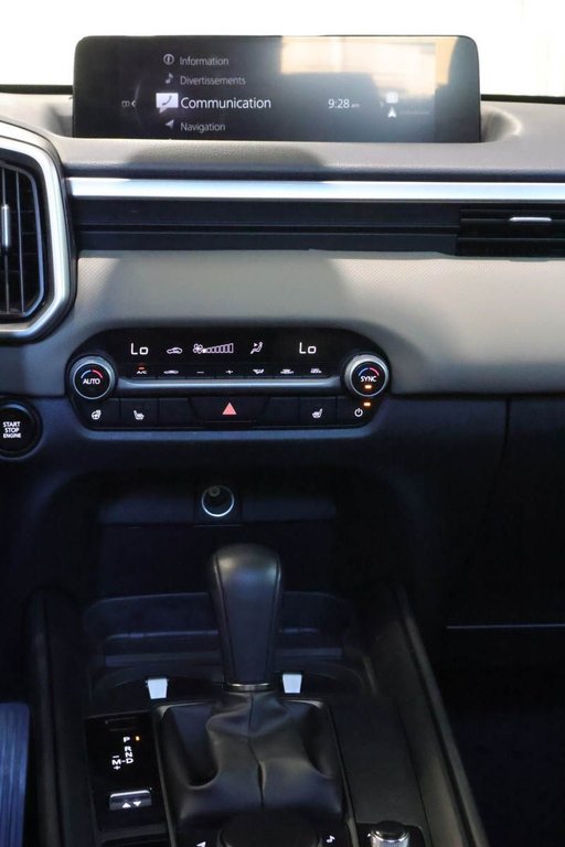 2024 Mazda CX-50 GS-L + CUIR + TOIT-OUVRANT in Terrebonne, Quebec - 21 - w1024h768px