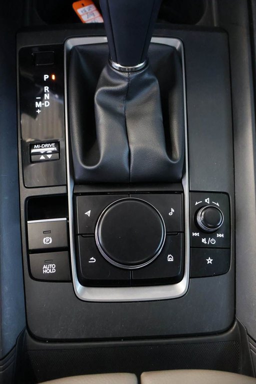 2024 Mazda CX-50 GS-L + CUIR + TOIT-OUVRANT in Terrebonne, Quebec - 25 - w1024h768px