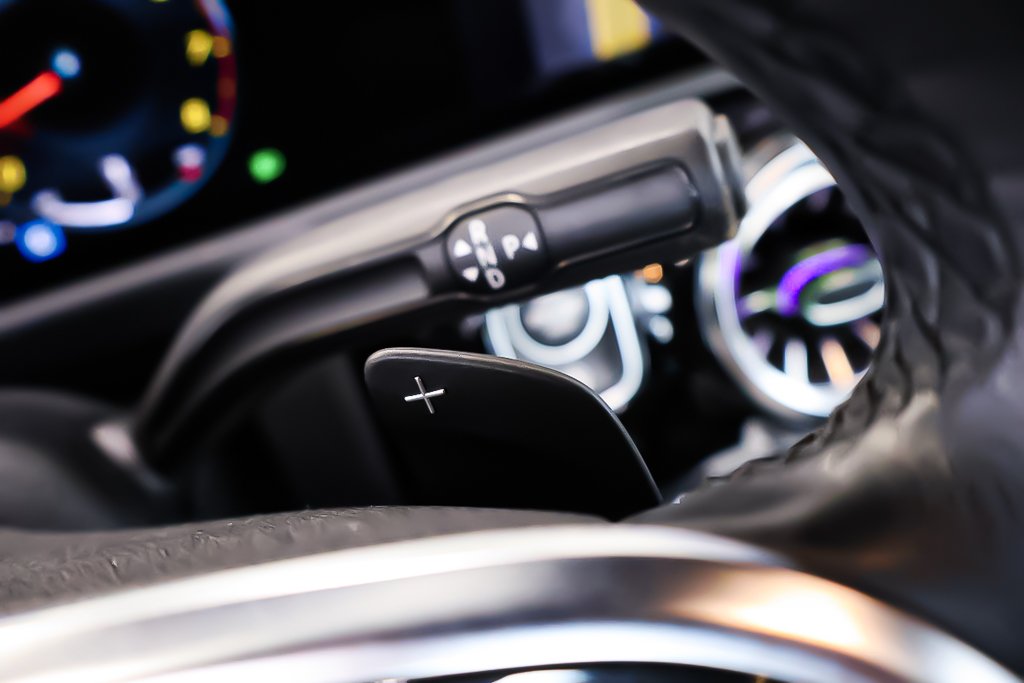 2023 Mercedes-Benz CLA CLA 250 + 4WD + TOIT OUVRANT + CUIR in Terrebonne, Quebec - 19 - w1024h768px