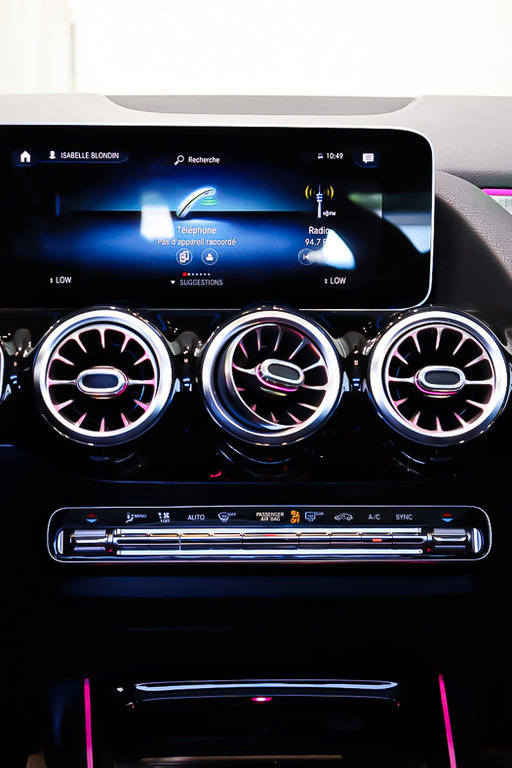 Mercedes-Benz GLA 250 + 4MATIC + TOIT OUVRANT 2021 à Terrebonne, Québec - 21 - w1024h768px