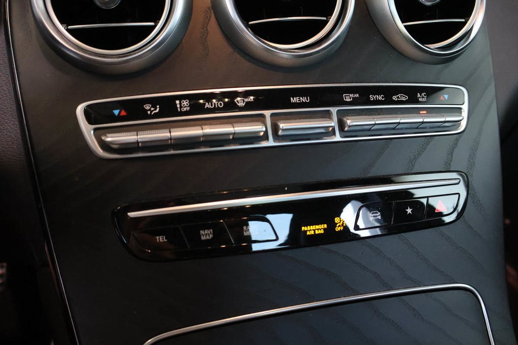 2021 Mercedes-Benz GLC AMG GLC 43 + AWD + TOIT OUVRANT PANO in Terrebonne, Quebec - 25 - w1024h768px