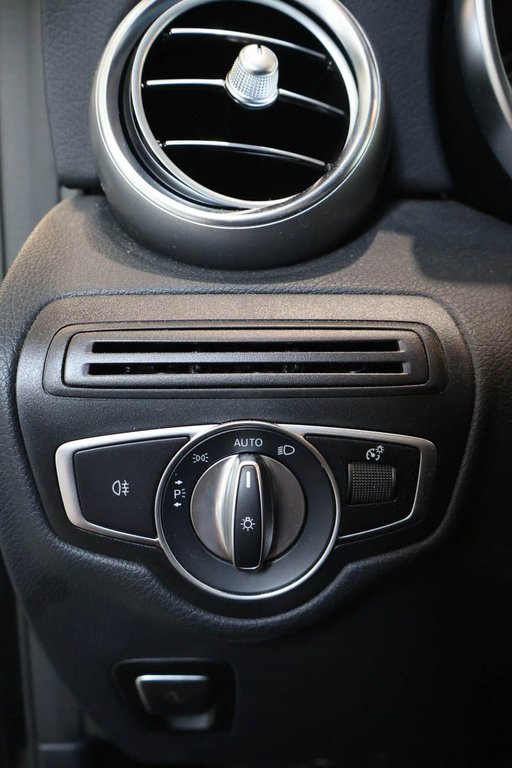 2021 Mercedes-Benz GLC AMG GLC 43 + AWD + TOIT OUVRANT PANO in Terrebonne, Quebec - 27 - w1024h768px