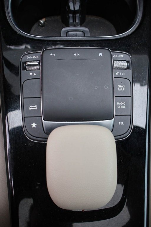2021 Mercedes Classe A A 220 4MATIC + TOIT OUVRANT PANORAMIQUE in Terrebonne, Quebec - 25 - w1024h768px