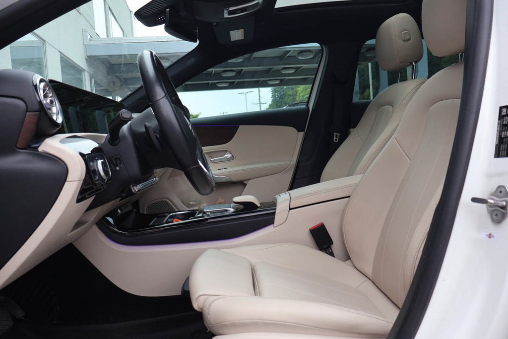2021 Mercedes Classe A A 220 4MATIC + TOIT OUVRANT PANORAMIQUE in Terrebonne, Quebec - 9 - w1024h768px