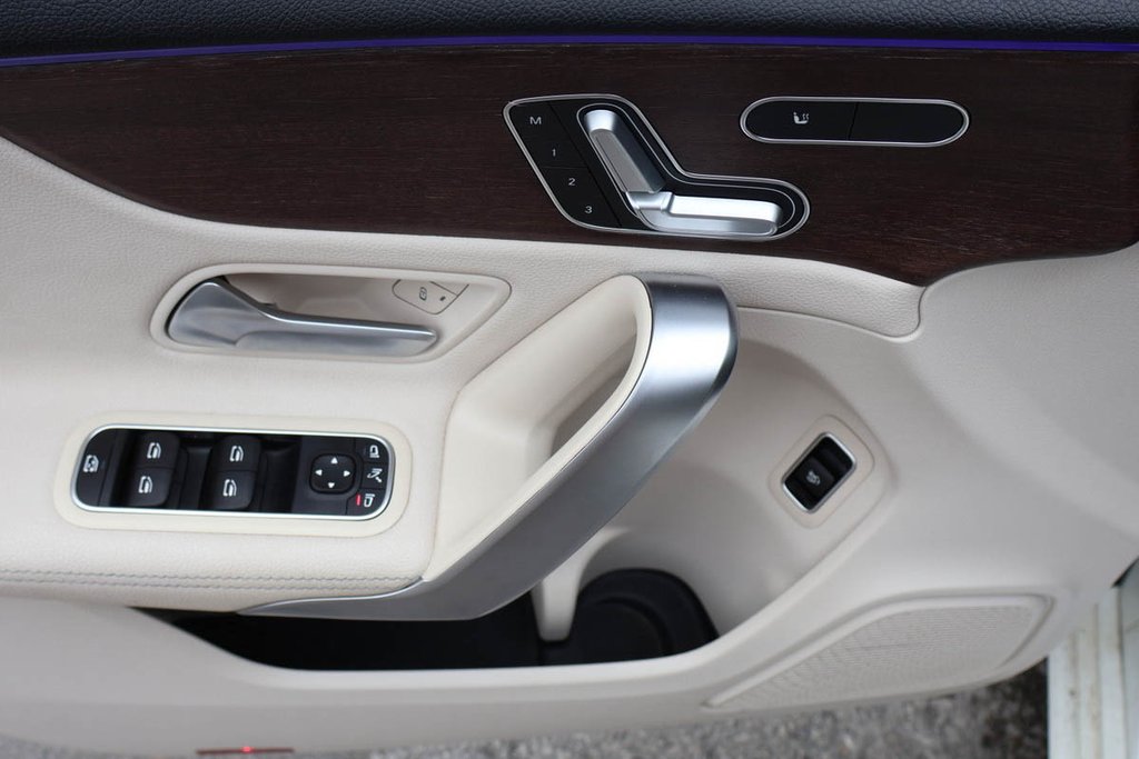 2021 Mercedes Classe A A 220 4MATIC + TOIT OUVRANT PANORAMIQUE in Terrebonne, Quebec - 27 - w1024h768px