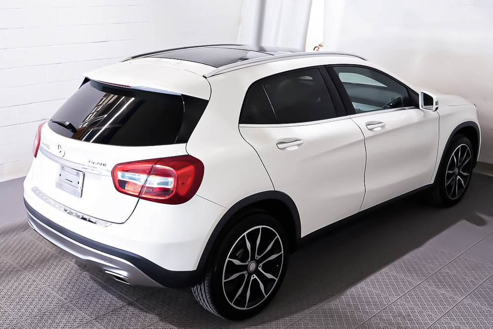 Mercedes GLA 250 GLA 250 + AWD + CUIR + TOIT OUVRANT 2016 à Terrebonne, Québec - 7 - w1024h768px