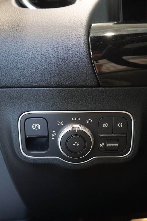 Mercedes GLA GLA 250 + AWD + TOIT OUVRANT PANO 2026 à Terrebonne, Québec - 27 - w1024h768px