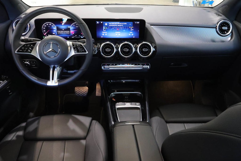 Mercedes GLA GLA 250 + AWD + TOIT OUVRANT PANO 2026 à Terrebonne, Québec - 14 - w1024h768px