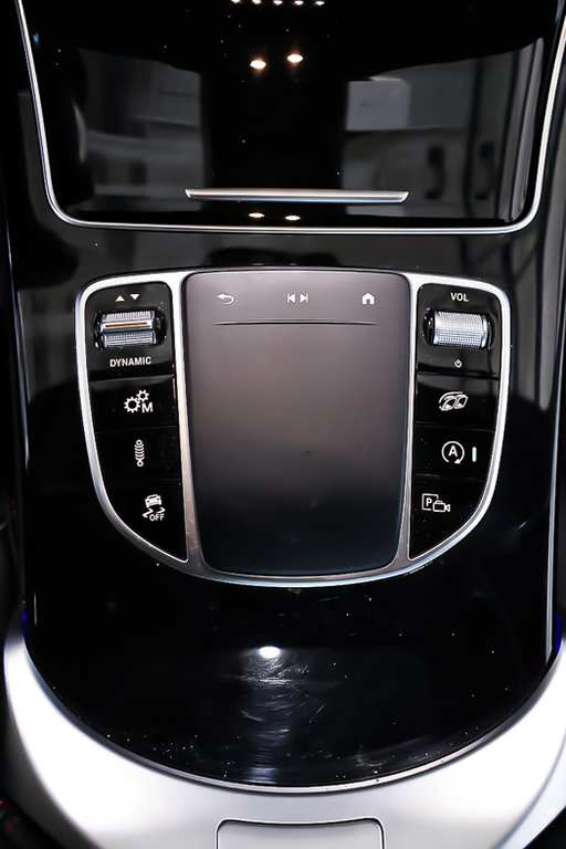 2022 Mercedes GLC AMG 43 AWD + TOIT OUVRANT PANO + CUIR + CARPLAY in Terrebonne, Quebec - 27 - w1024h768px