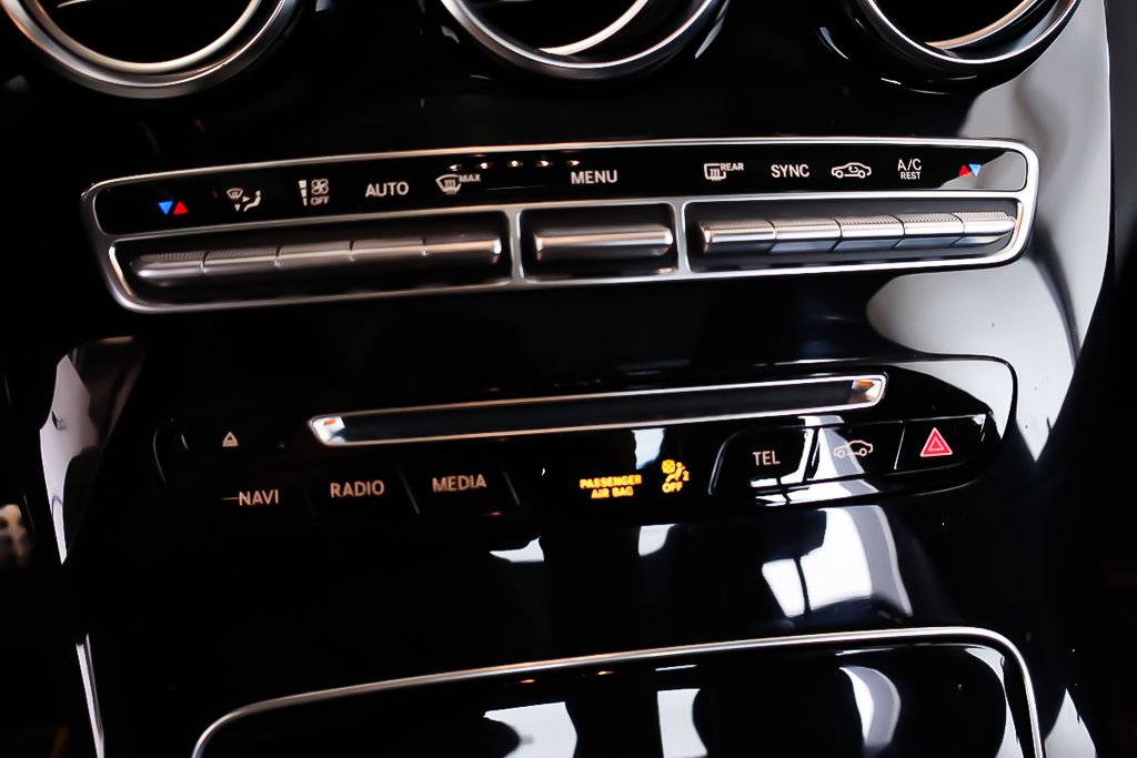 Mercedes GLC AMG GLC 43 4MATIC + TOIT OUVRANT PANO + CUIR 2019 à Terrebonne, Québec - 25 - w1024h768px