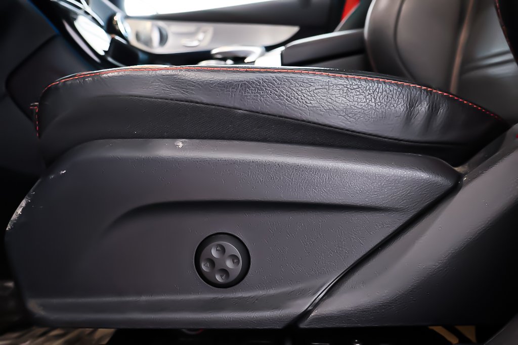 Mercedes GLC AMG GLC 43 4MATIC + TOIT OUVRANT PANO + CUIR 2019 à Terrebonne, Québec - 13 - w1024h768px