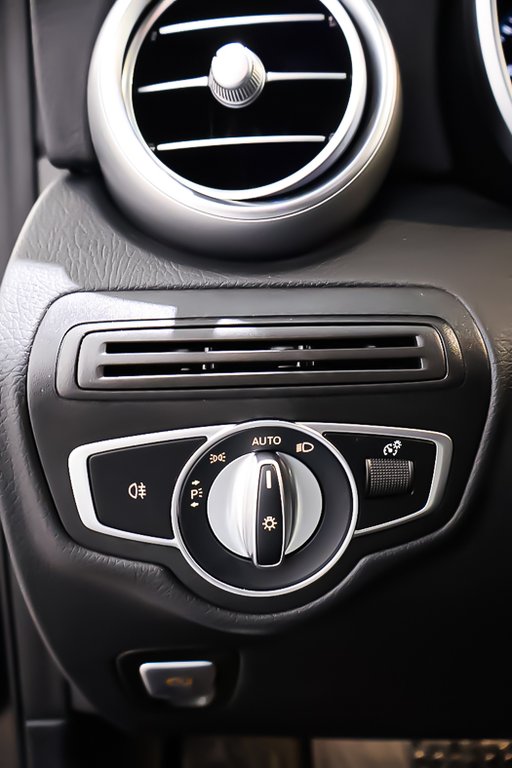 2022 Mercedes GLC GLC 43 AMG + AWD + TOIT OUVRANT PANO in Terrebonne, Quebec - 29 - w1024h768px