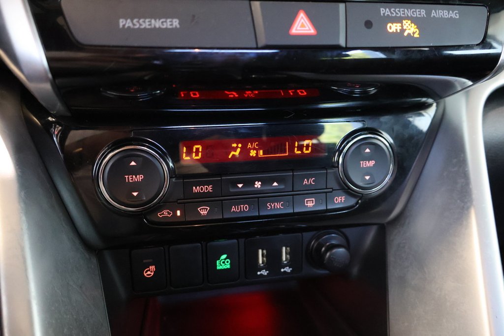 Mitsubishi Eclipse Cross GT + AWD + TOIT OUVRANT PANO 2023 à Terrebonne, Québec - 26 - w1024h768px