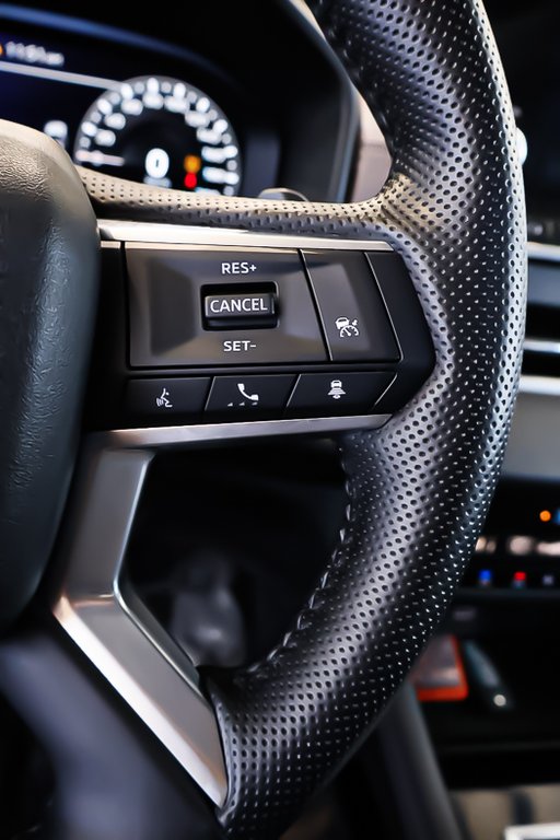 Mitsubishi Outlander PHEV SEL + AWD + CUIR + TOIT OUVRANT PANO 2024 à Terrebonne, Québec - 18 - w1024h768px