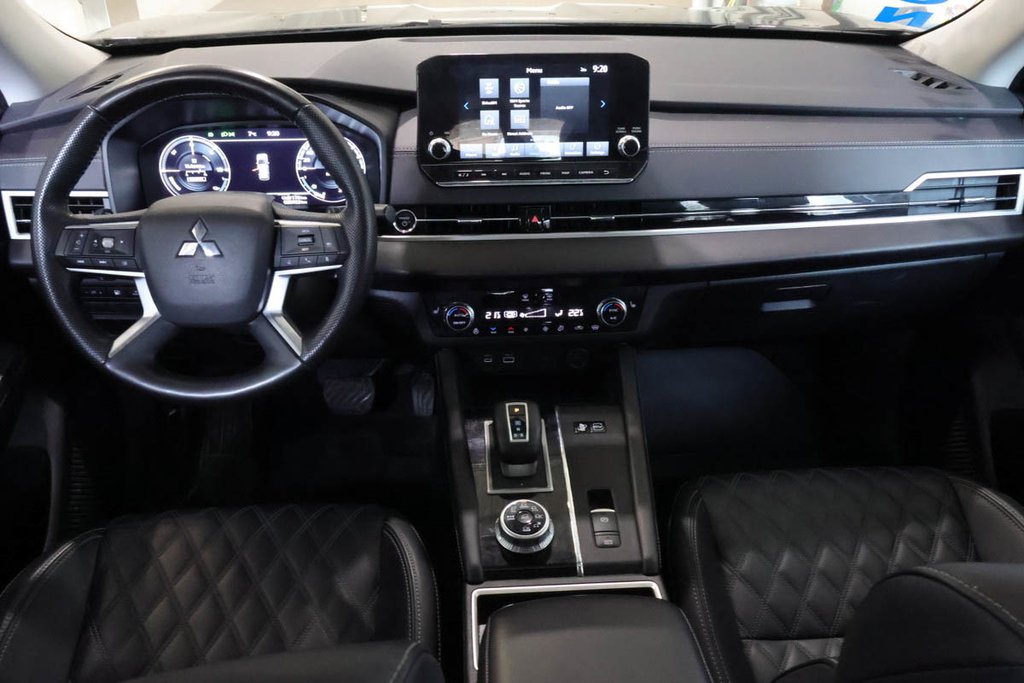 Mitsubishi Outlander PHEV SEL + AWD + TOIT OUVRANT 2024 à Terrebonne, Québec - 14 - w1024h768px