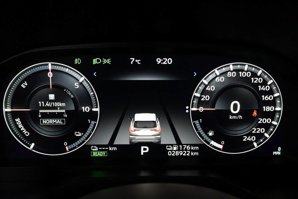 Mitsubishi Outlander PHEV SEL + AWD + TOIT OUVRANT 2024 à Terrebonne, Québec - 21 - w1024h768px