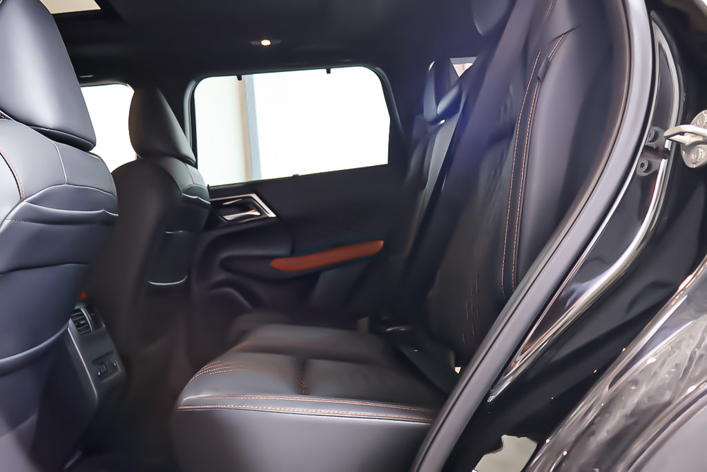 2022 Mitsubishi Outlander GT + AWD + TOIT OUVRANT PANO in Terrebonne, Quebec - 31 - w1024h768px