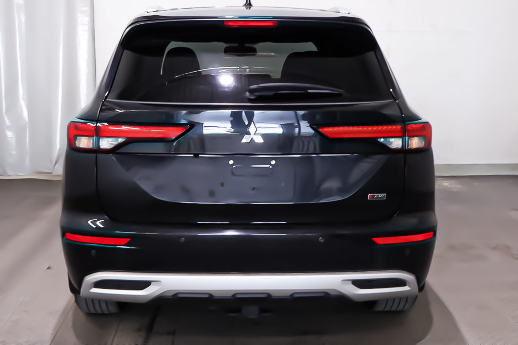 2022 Mitsubishi Outlander GT + AWD + TOIT OUVRANT PANO in Terrebonne, Quebec - 6 - w1024h768px