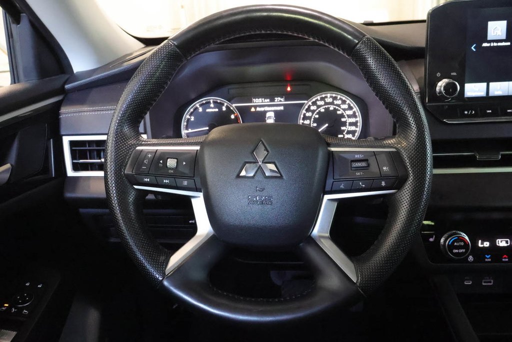 Mitsubishi Outlander LE + AWD + TOIT OUVRANT PANO 2022 à Terrebonne, Québec - 15 - w1024h768px
