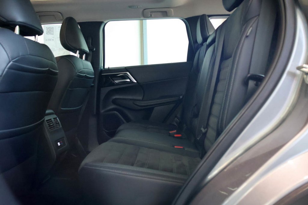 Mitsubishi Outlander LE + AWD + TOIT OUVRANT PANO 2022 à Terrebonne, Québec - 30 - w1024h768px