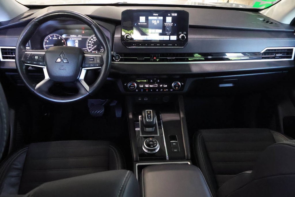 Mitsubishi Outlander LE + AWD + TOIT OUVRANT PANO 2022 à Terrebonne, Québec - 14 - w1024h768px