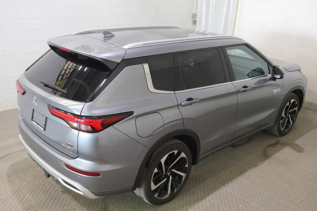 2024 Mitsubishi Outlander PHEV GT + S- AWD + TOIT OUVRANT in Terrebonne, Quebec - 7 - w1024h768px