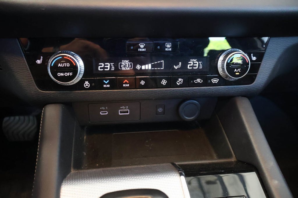 2024 Mitsubishi Outlander PHEV GT + S- AWD + TOIT OUVRANT in Terrebonne, Quebec - 25 - w1024h768px