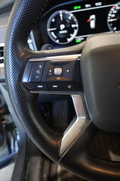 2024 Mitsubishi Outlander PHEV GT + S- AWD + TOIT OUVRANT in Terrebonne, Quebec - 17 - w1024h768px