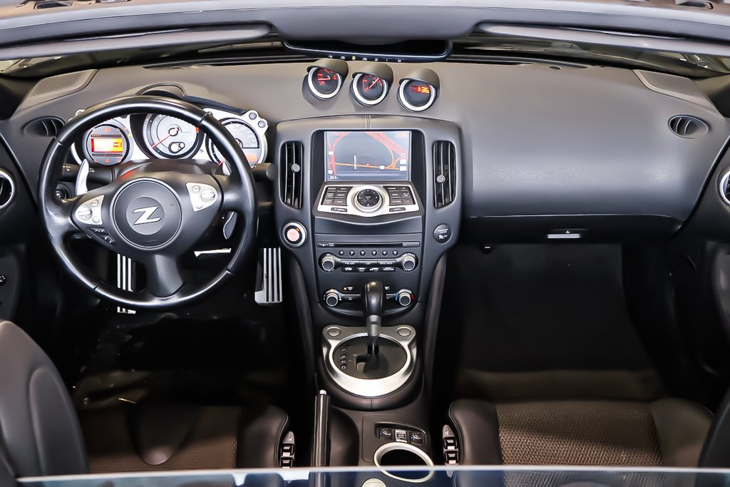Nissan 370Z ROADSTER TOURING + AUTOMATIQUE + RWD 2014 à Terrebonne, Québec - 15 - w1024h768px
