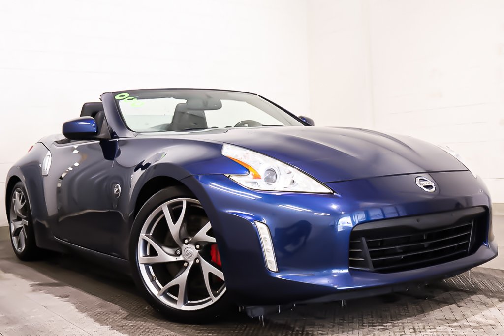 Nissan 370Z ROADSTER TOURING + AUTOMATIQUE + RWD 2014 à Terrebonne, Québec - 1 - w1024h768px