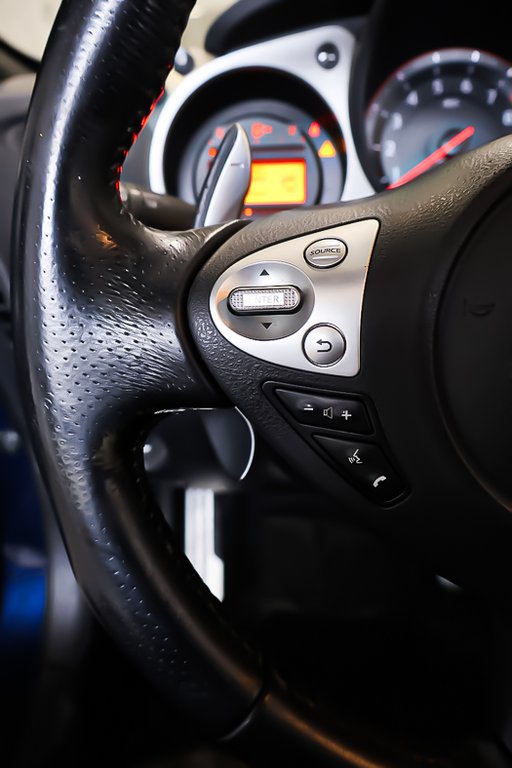 Nissan 370Z ROADSTER TOURING + AUTOMATIQUE + RWD 2014 à Terrebonne, Québec - 18 - w1024h768px