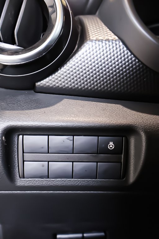 Nissan Kicks Play PLAY SV +  DEMARREUR + CARPLAY 2025 à Terrebonne, Québec - 23 - w1024h768px