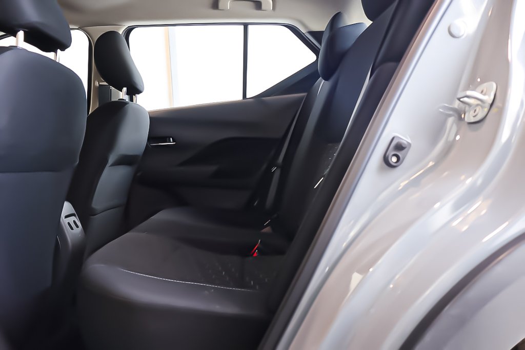 Nissan Kicks Play PLAY SV +  DEMARREUR + CARPLAY 2025 à Terrebonne, Québec - 26 - w1024h768px