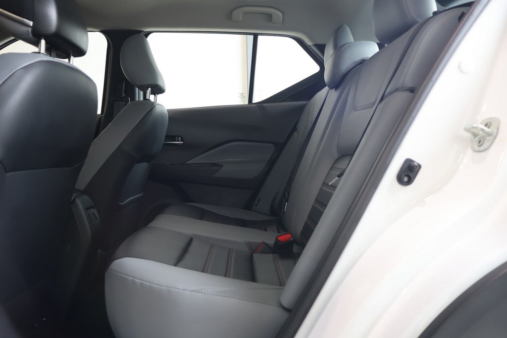2024 Nissan Kicks SR PREMIUM +T/A + DEMARREUR + CARPLAY in Terrebonne, Quebec - 25 - w1024h768px